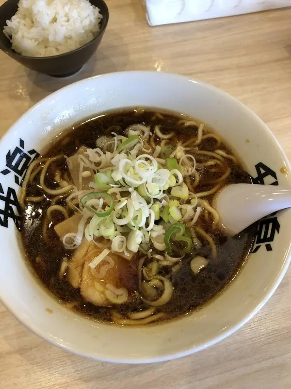 ラーメン(醤油ベース)