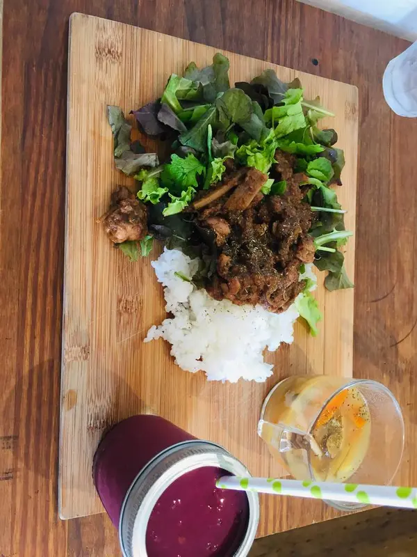 ジュース屋さんのカレー ランチ スープ、スムージー付き