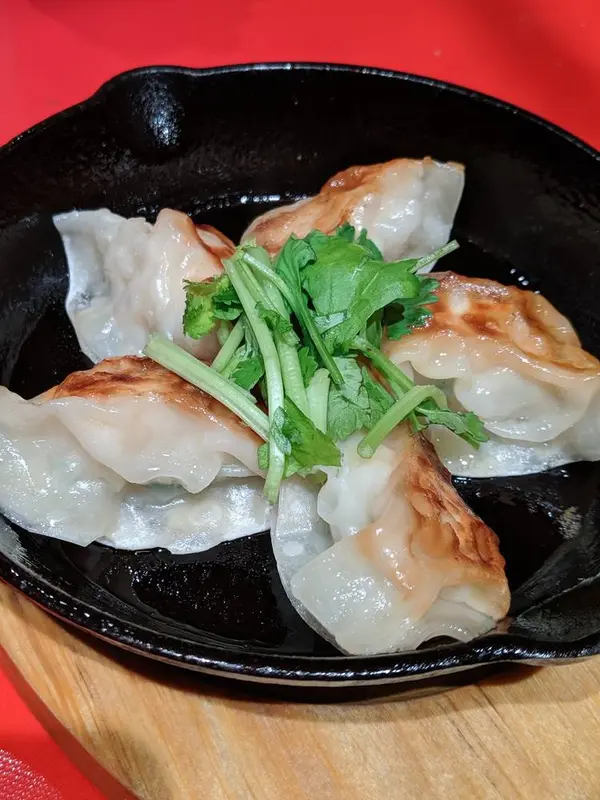 パクチー餃子