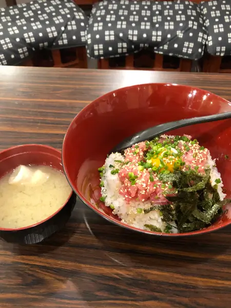 ねぎとろ丼　1100円