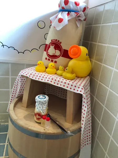 銭湯をイメージした店内