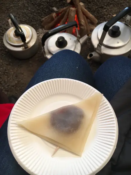 八つ橋まるっと一個。