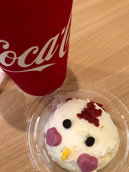 マスター力作の バニラアイス GUT'S