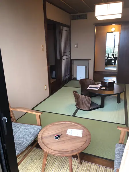 居間