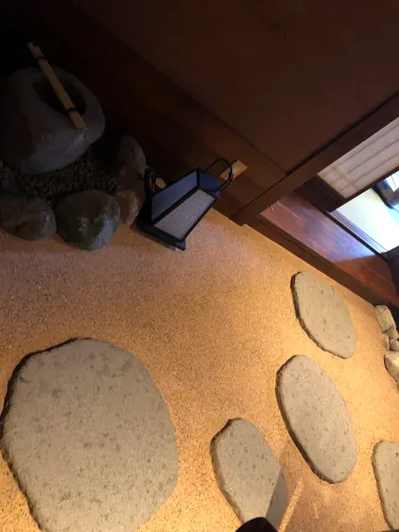 玄関、広っ