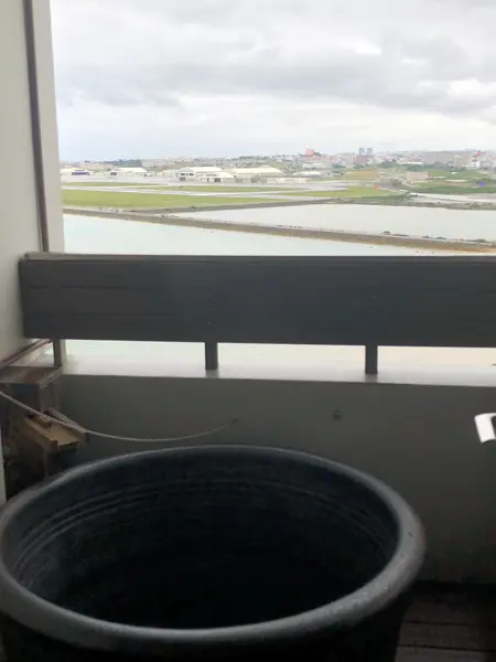 ｪｱﾎﾟｰﾄ側