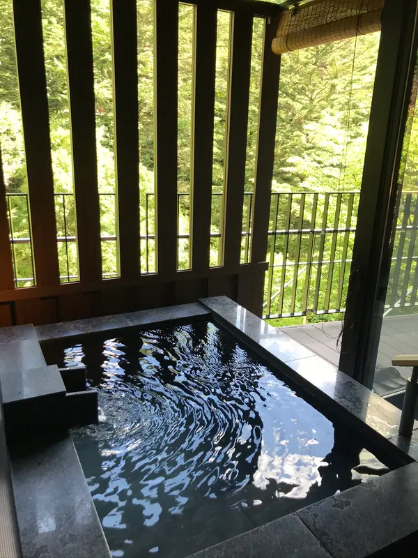 客室内の露天風呂