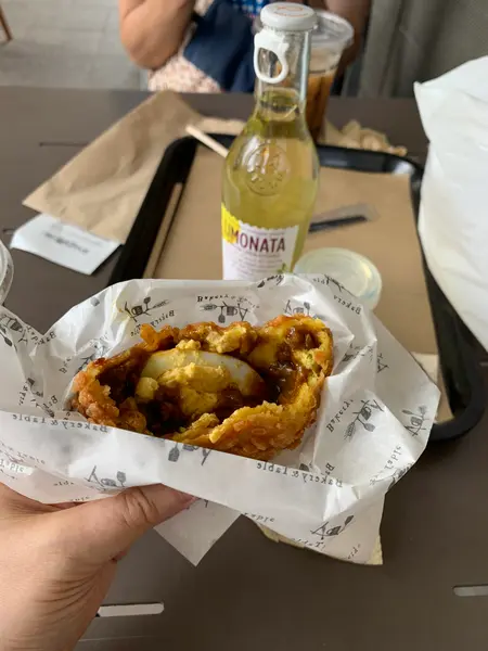 米粉カレーパン