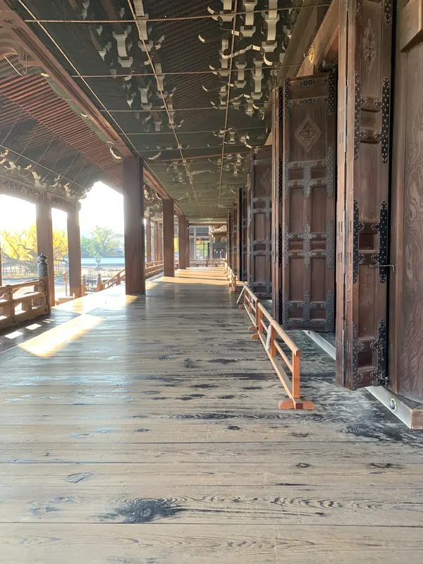阿弥陀堂の廊下