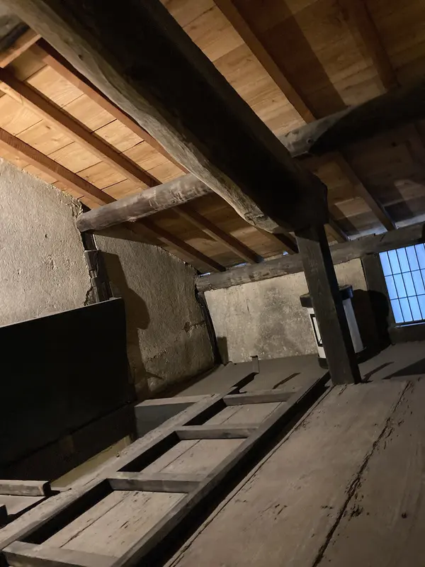 隠れ部屋への出入り口
