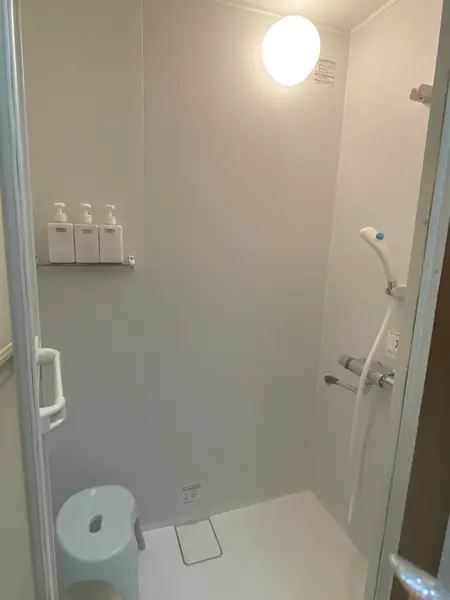 シャワー室