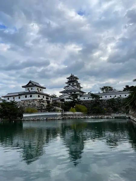 お堀には海水が流れているそう
