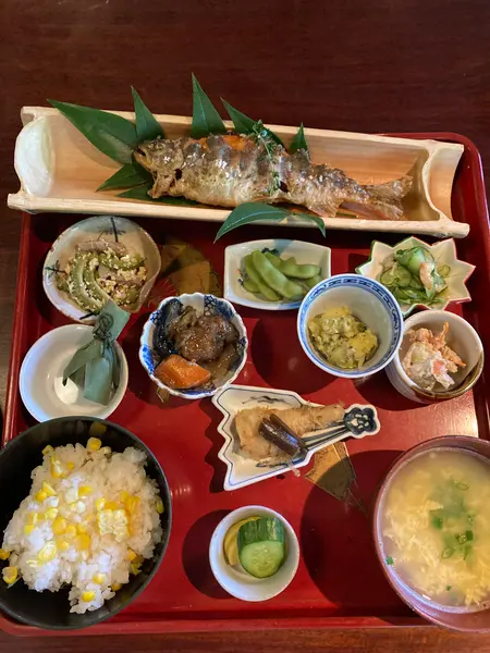 清流御膳(2500円)