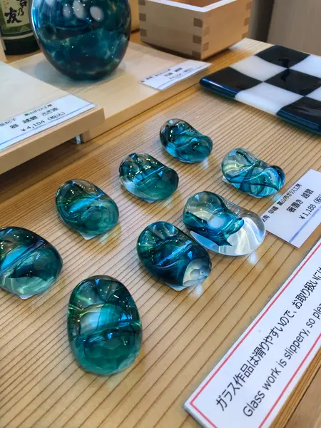 富山ガラスの箸置き