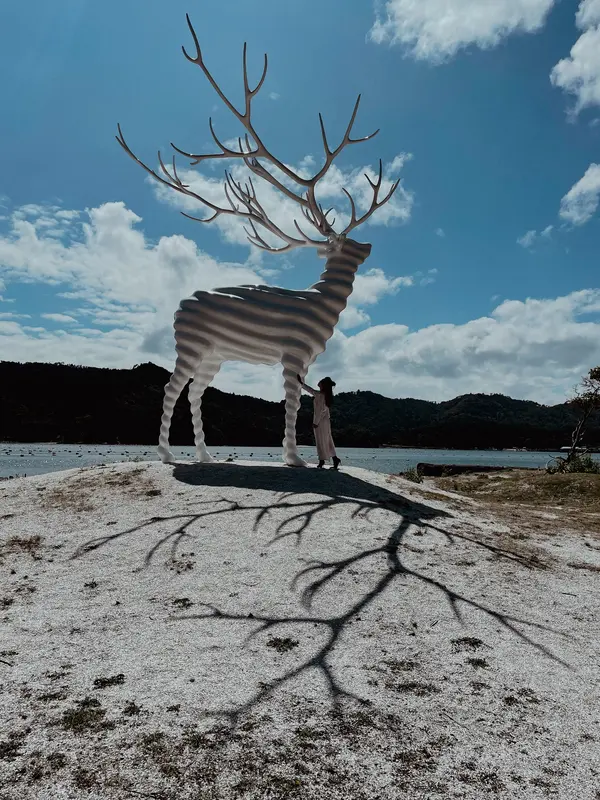 白い鹿 - The White Deer