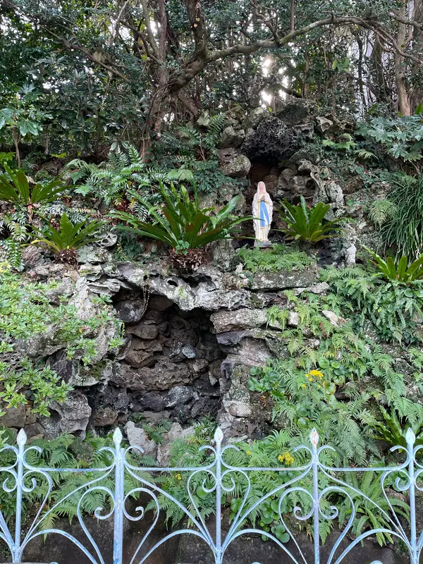 井持浦教会のルルド