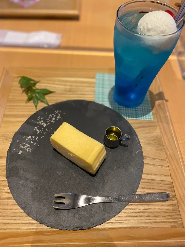チーズケーキとクリームソーダ