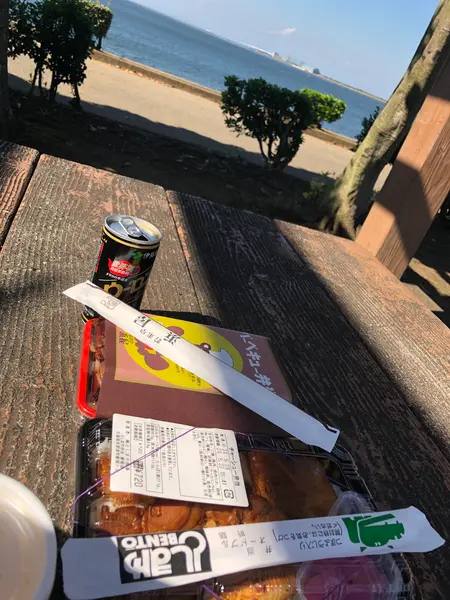 としまやと浜屋のチャー弁食べ比べしたよー！