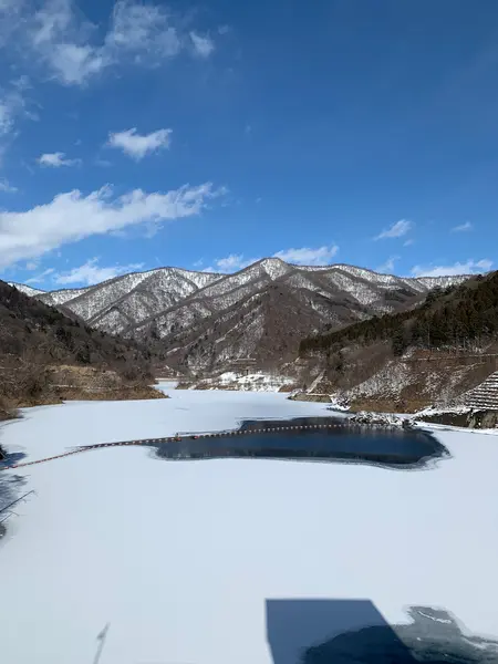 四万川ダムから