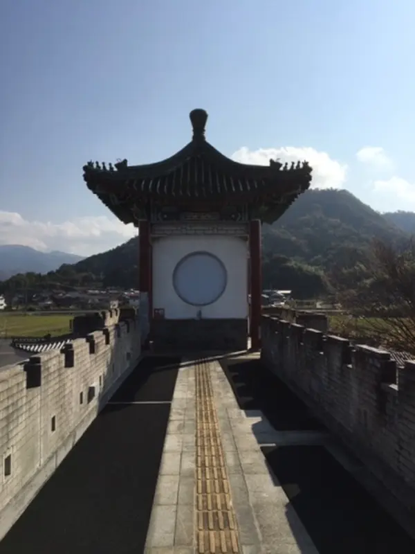 まるで万里の長城？