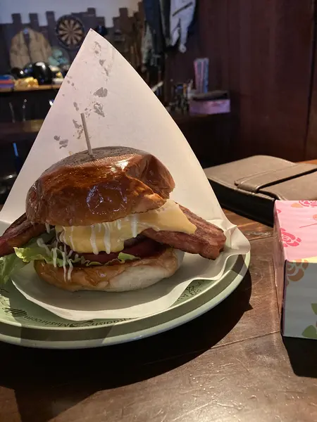 ベーコンチーズバーガー