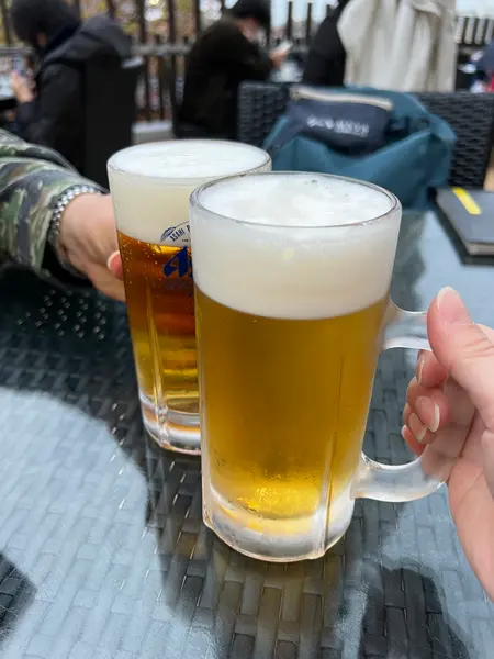 テラス席で乾杯