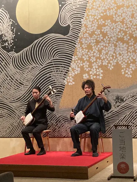 津軽三味線の演奏あります