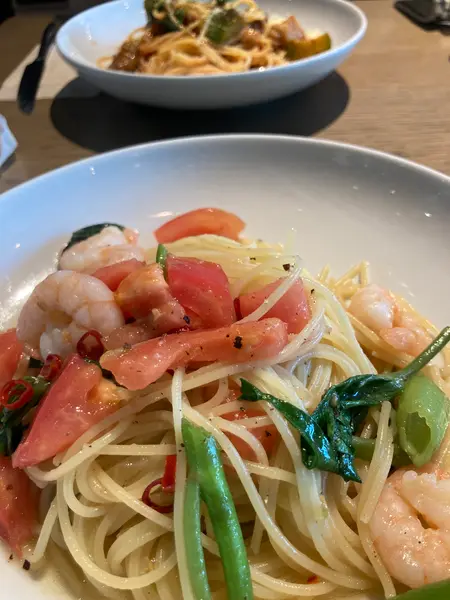 エビと空芯菜のペペロンチーノ