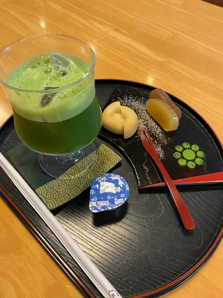 抹茶と和菓子セット660円