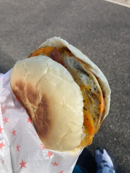 スペシャルバーガー680円