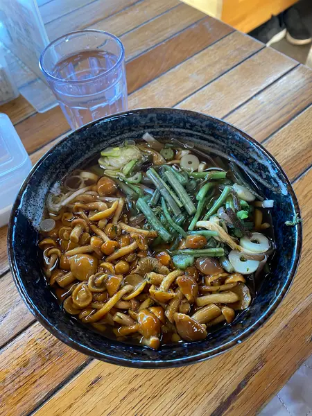 山の幸なめこと蕎麦