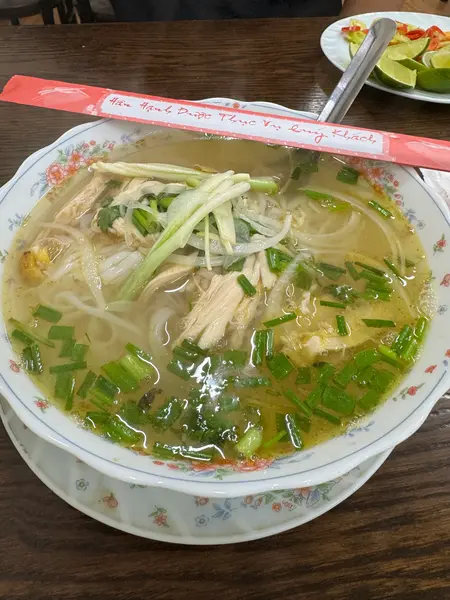 チキンのフォーも美味