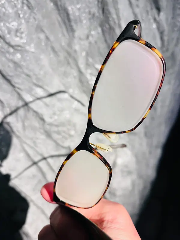 🕶️モクモク🌫️