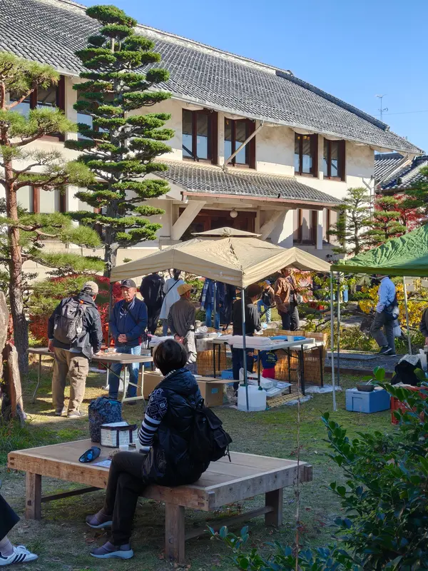 広い中庭は大宴会会場