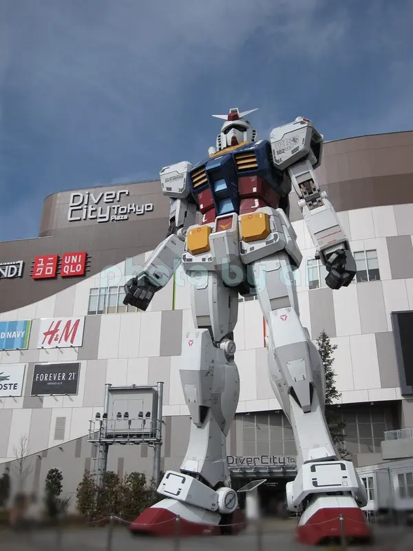 昼時のガンダム
