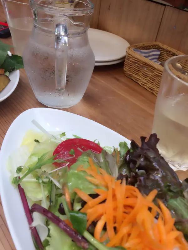 ランチセットにつくサラダ
