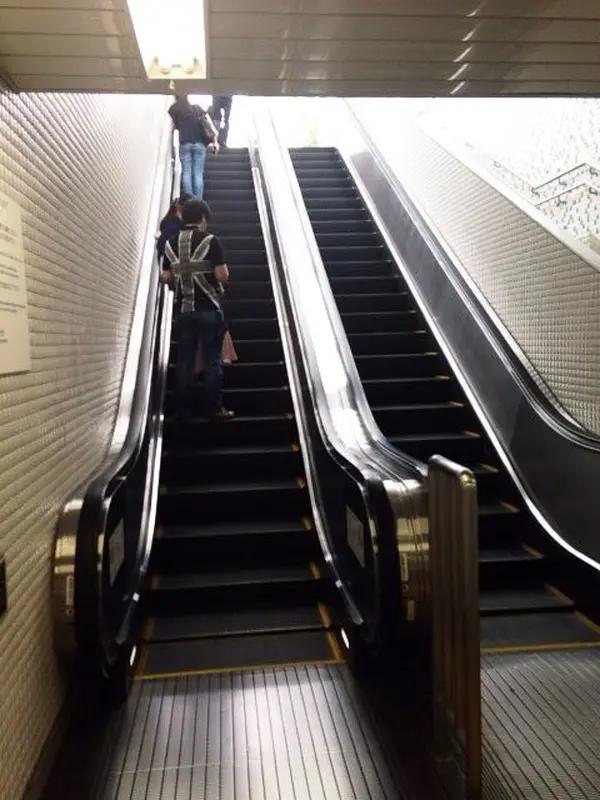 エスカレーター