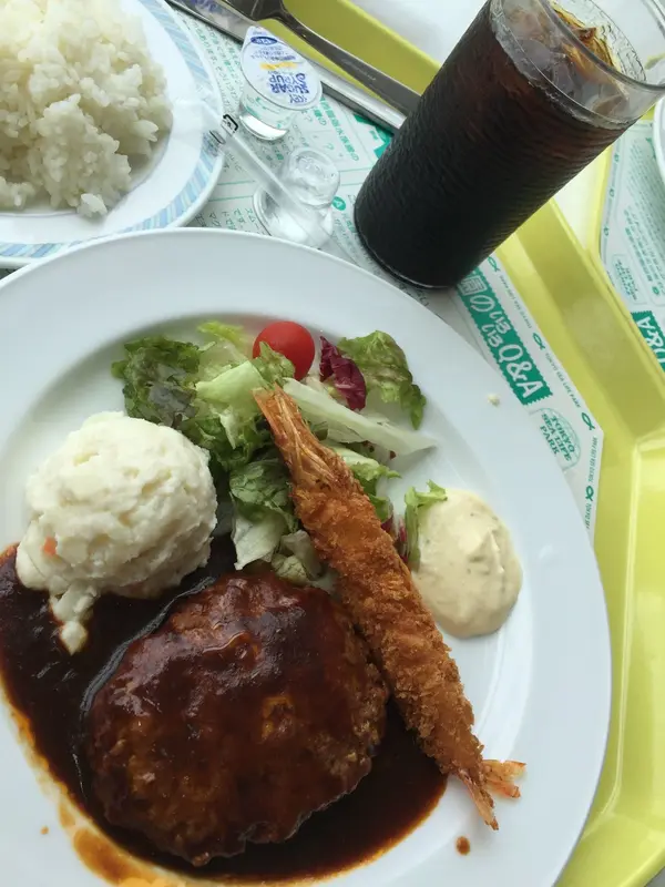 館内のレストラン