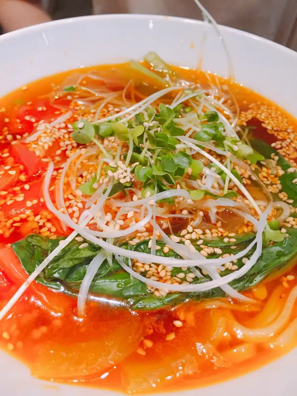 トマト担々麺