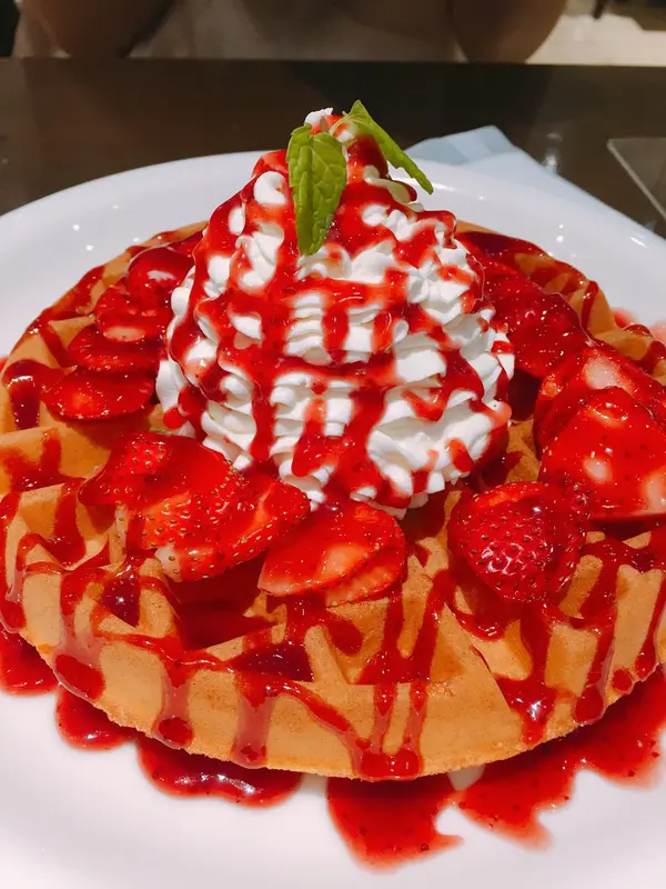 ストロベリーワッフル！