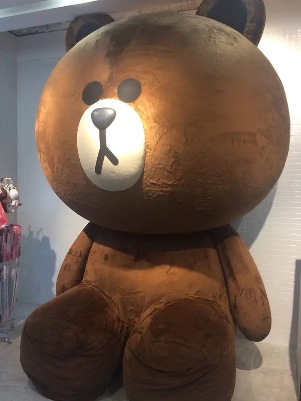 巨大なブラウンとの写真スポット