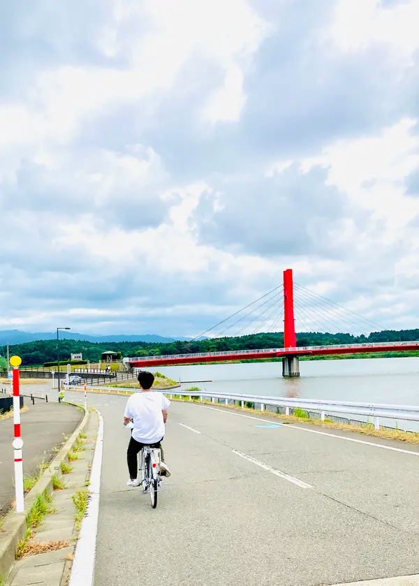 周囲はサイクリングコースになっています