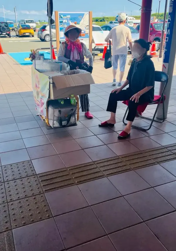 王道のババヘラ売り！
