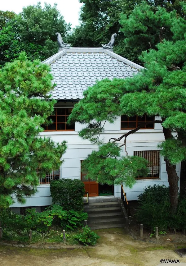 無尽蔵　明治42年建　哲学堂公園