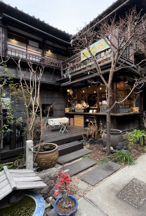 おしおりーぶ　外観🫒