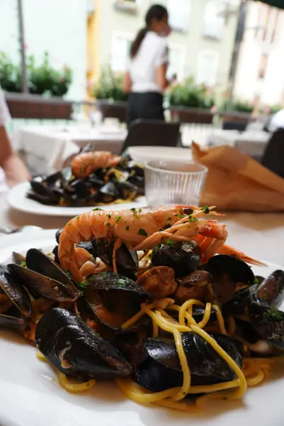 シーフード好きにはたまらない、ムール貝パスタソースを食べよう！