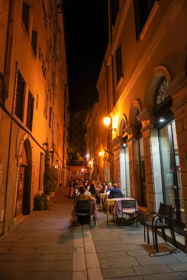 どこの路地を覗いてもこんな感じ🍺