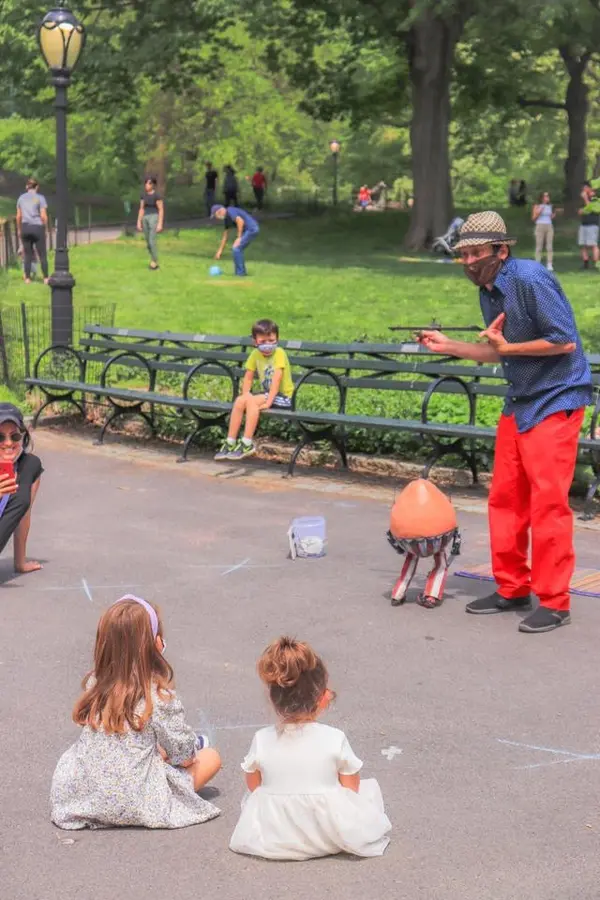 大道芸やミュージシャンなども！