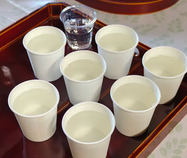 紙コップが大きい