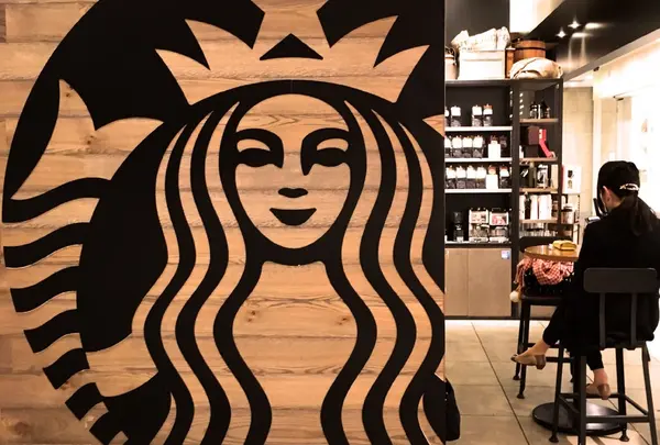 スターバックスコーヒー ブラックエプロン ストアの写真・動画_image_209561